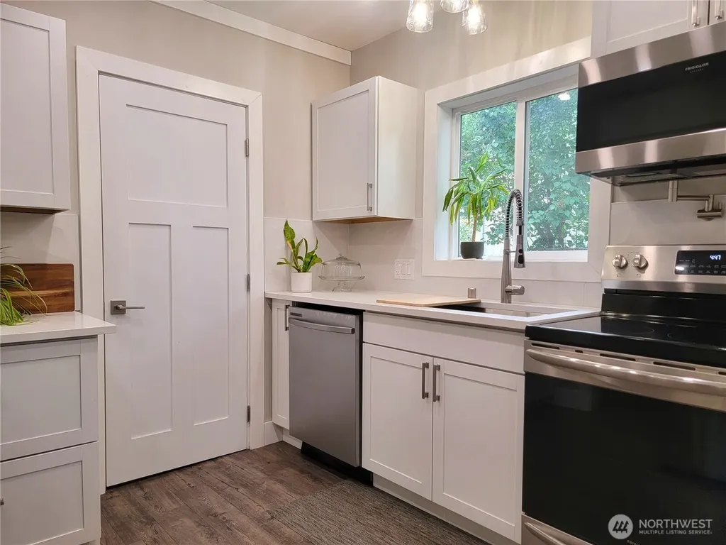 1506 Bloomington Avenue Bremerton WA 98312