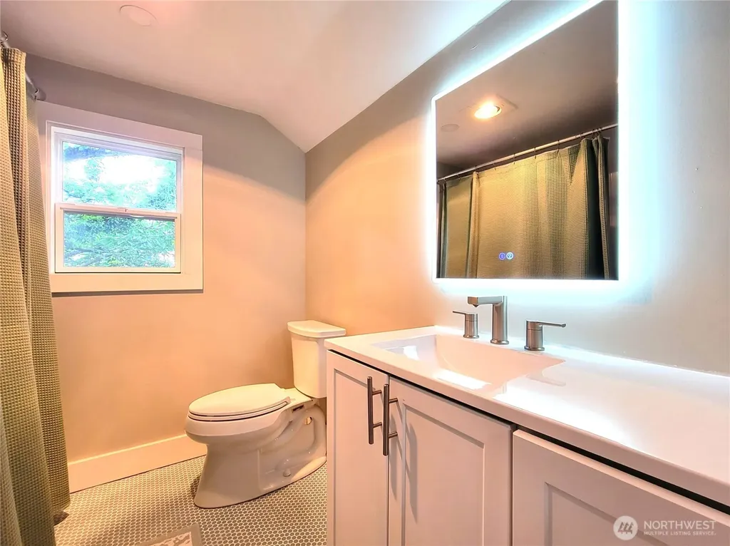1506 Bloomington Avenue Bremerton WA 98312