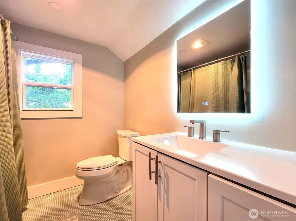 1506 Bloomington Avenue Bremerton WA 98312