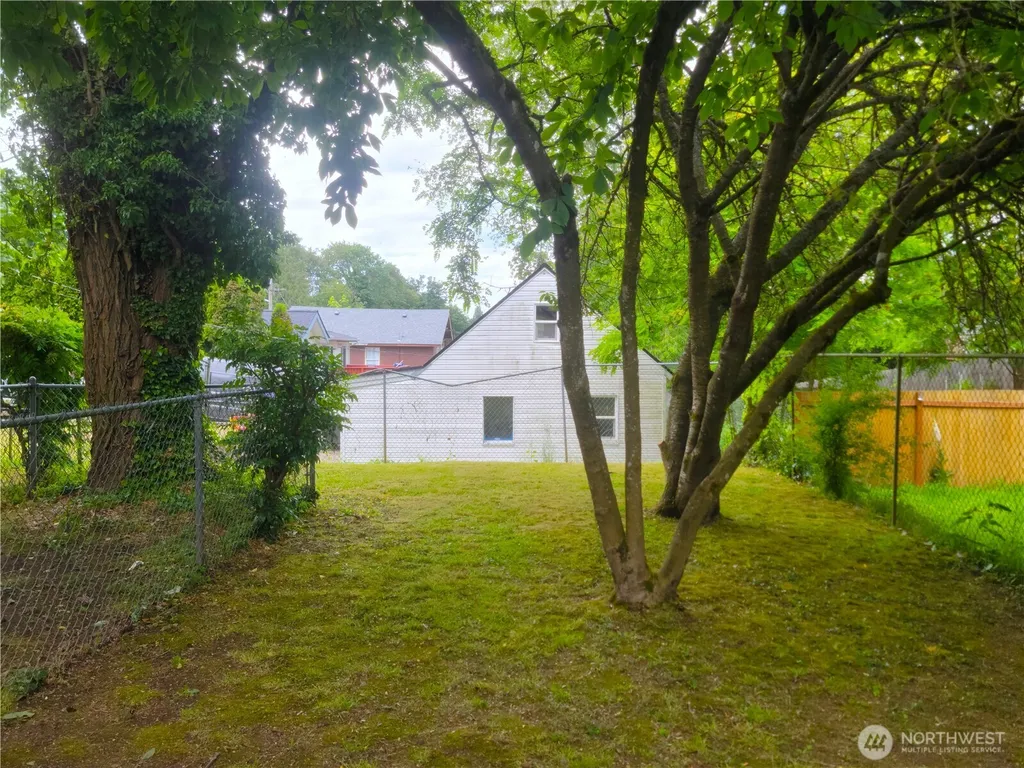 1506 Bloomington Avenue Bremerton WA 98312
