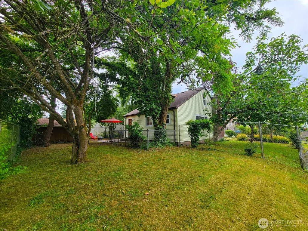 1506 Bloomington Avenue Bremerton WA 98312