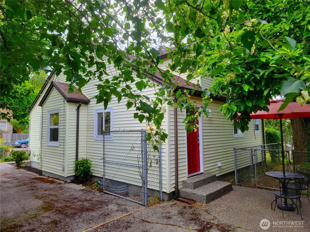 1506 Bloomington Avenue Bremerton WA 98312
