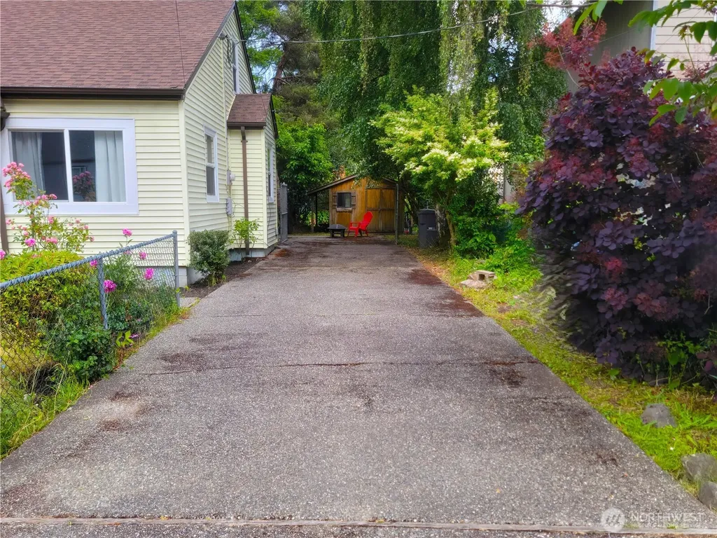 1506 Bloomington Avenue Bremerton WA 98312