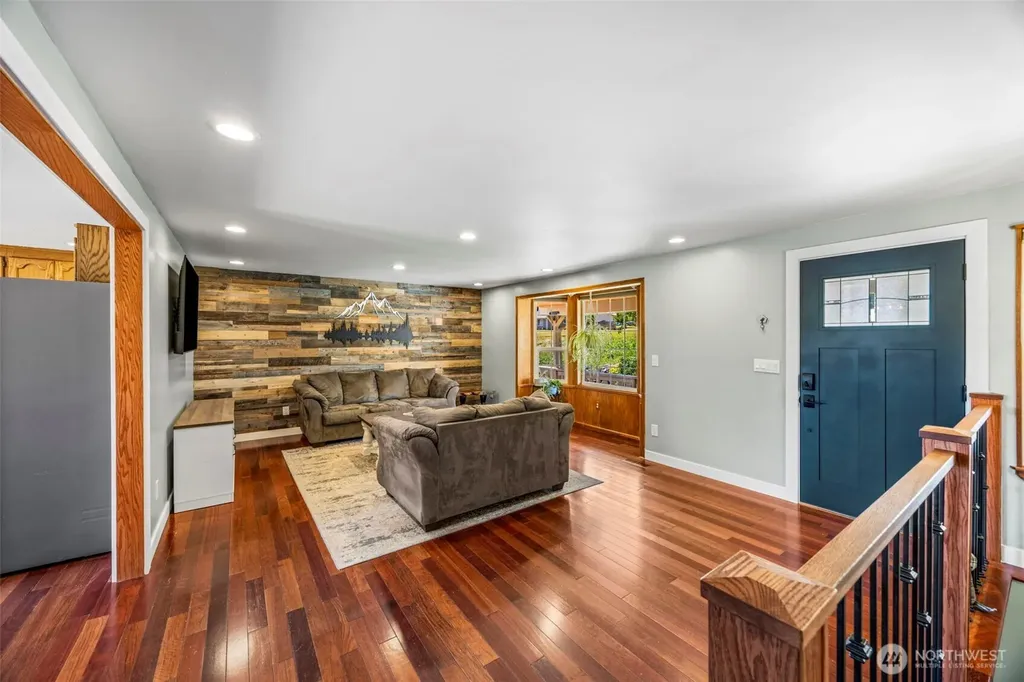 2181 Ponderosa Drive SE Port Orchard WA 98366