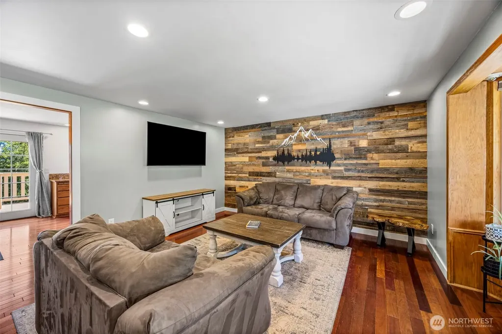 2181 Ponderosa Drive SE Port Orchard WA 98366