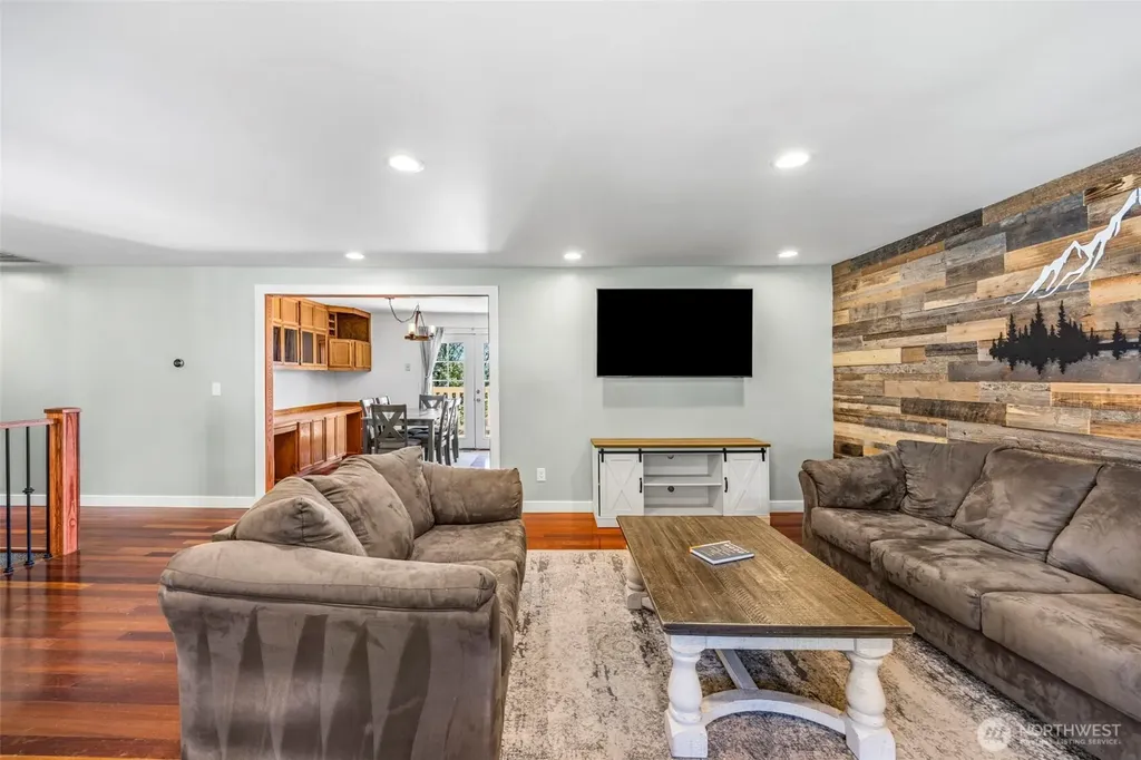 2181 Ponderosa Drive SE Port Orchard WA 98366