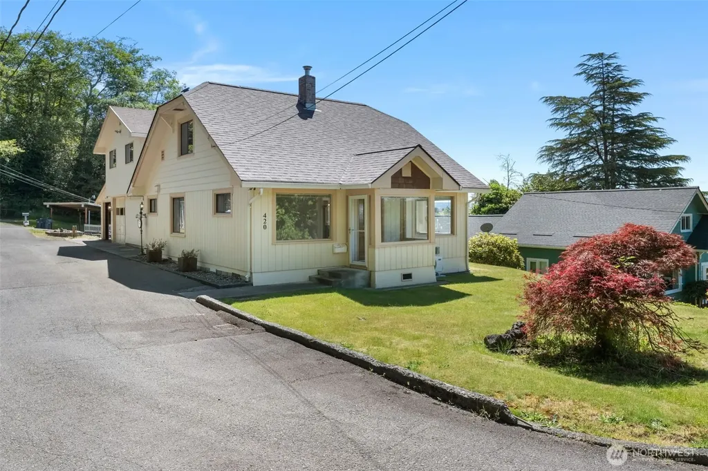 420 Adams Street Hoquiam WA 98550