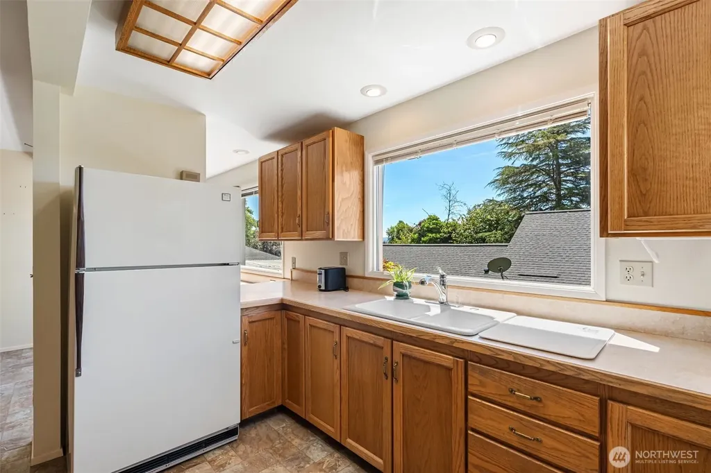 420 Adams Street Hoquiam WA 98550
