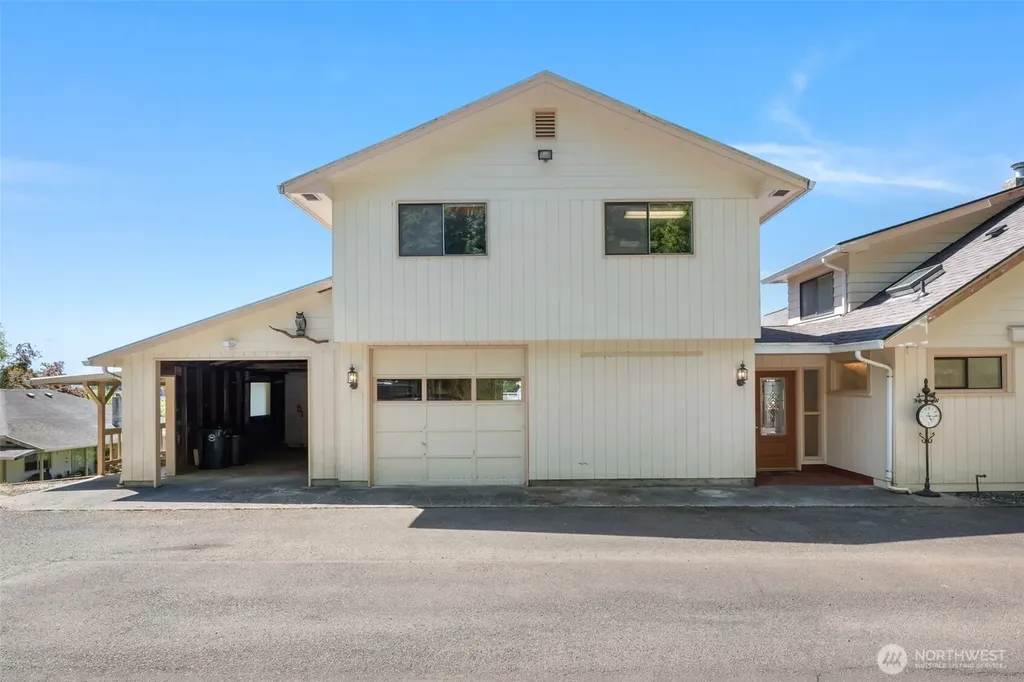 420 Adams Street Hoquiam WA 98550