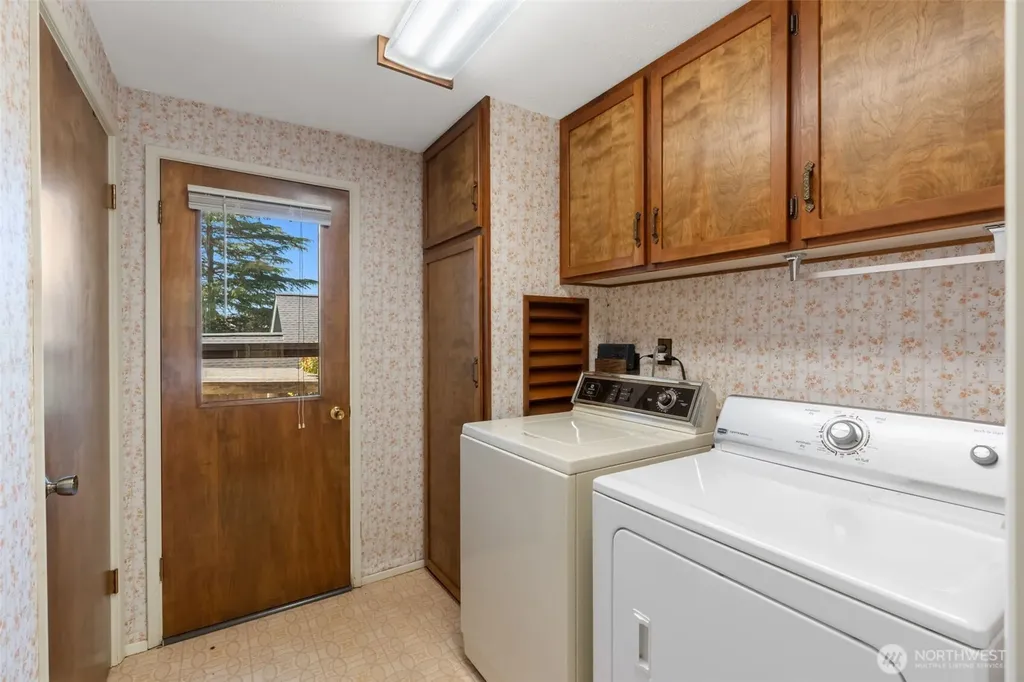 420 Adams Street Hoquiam WA 98550