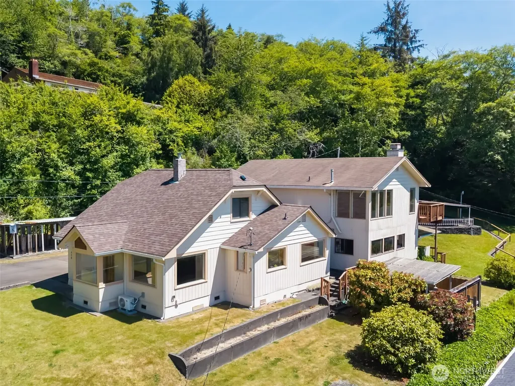 420 Adams Street Hoquiam WA 98550