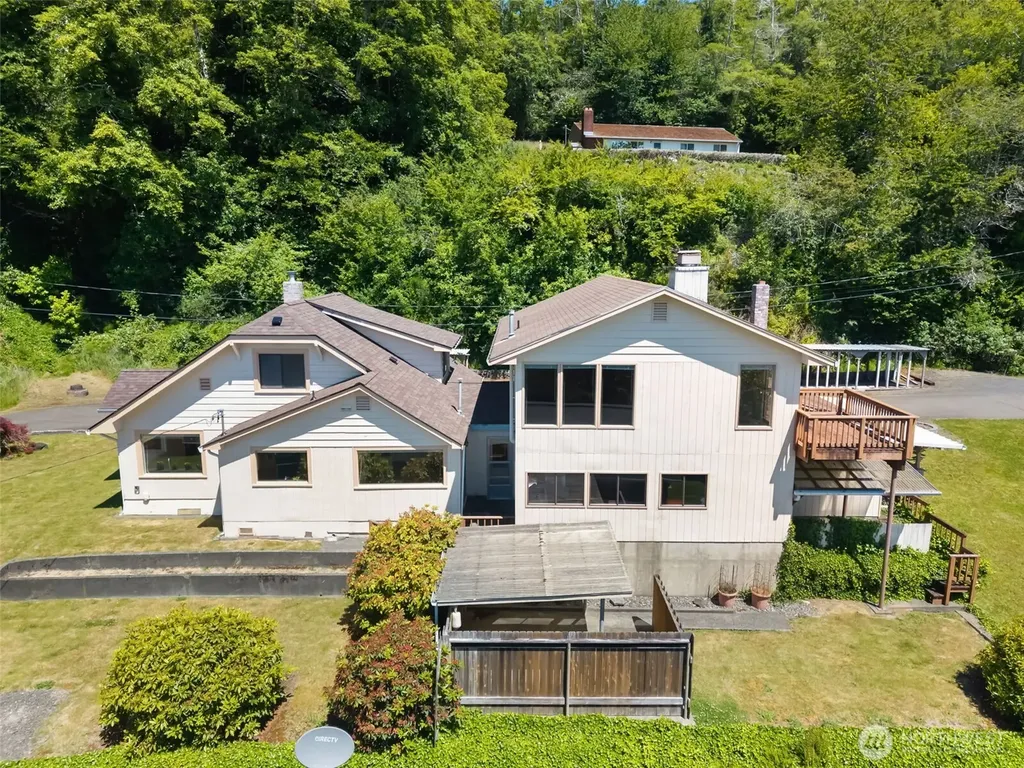 420 Adams Street Hoquiam WA 98550