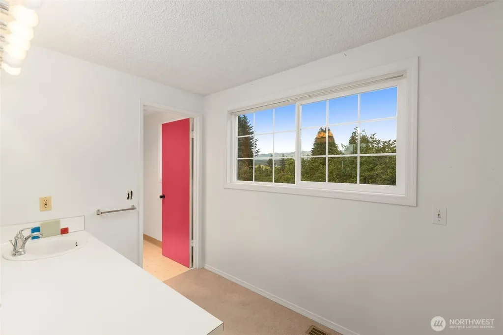 8516 375th Avenue SE Snoqualmie WA 98065