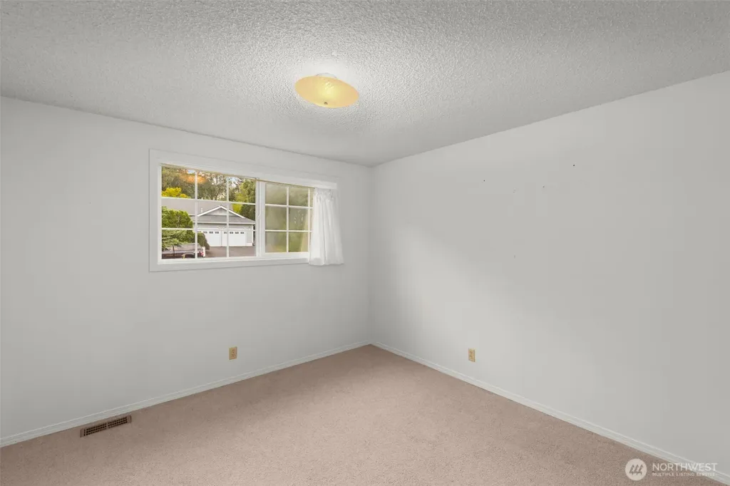8516 375th Avenue SE Snoqualmie WA 98065