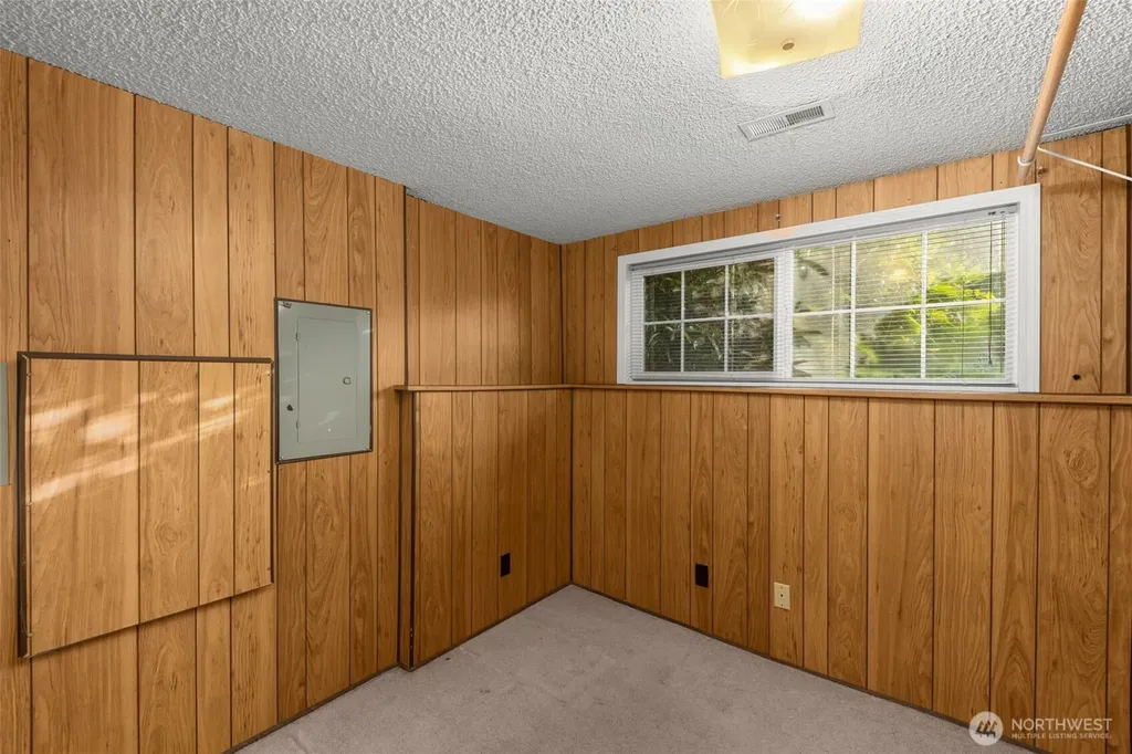 8516 375th Avenue SE Snoqualmie WA 98065