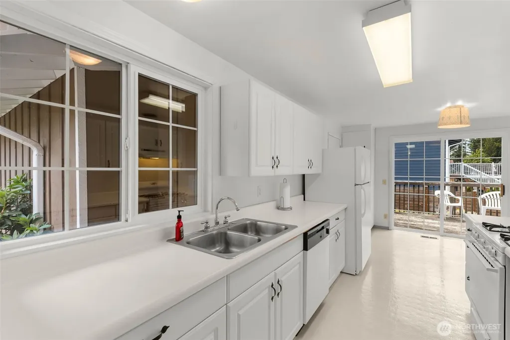 8516 375th Avenue SE Snoqualmie WA 98065