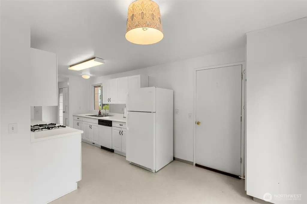 8516 375th Avenue SE Snoqualmie WA 98065