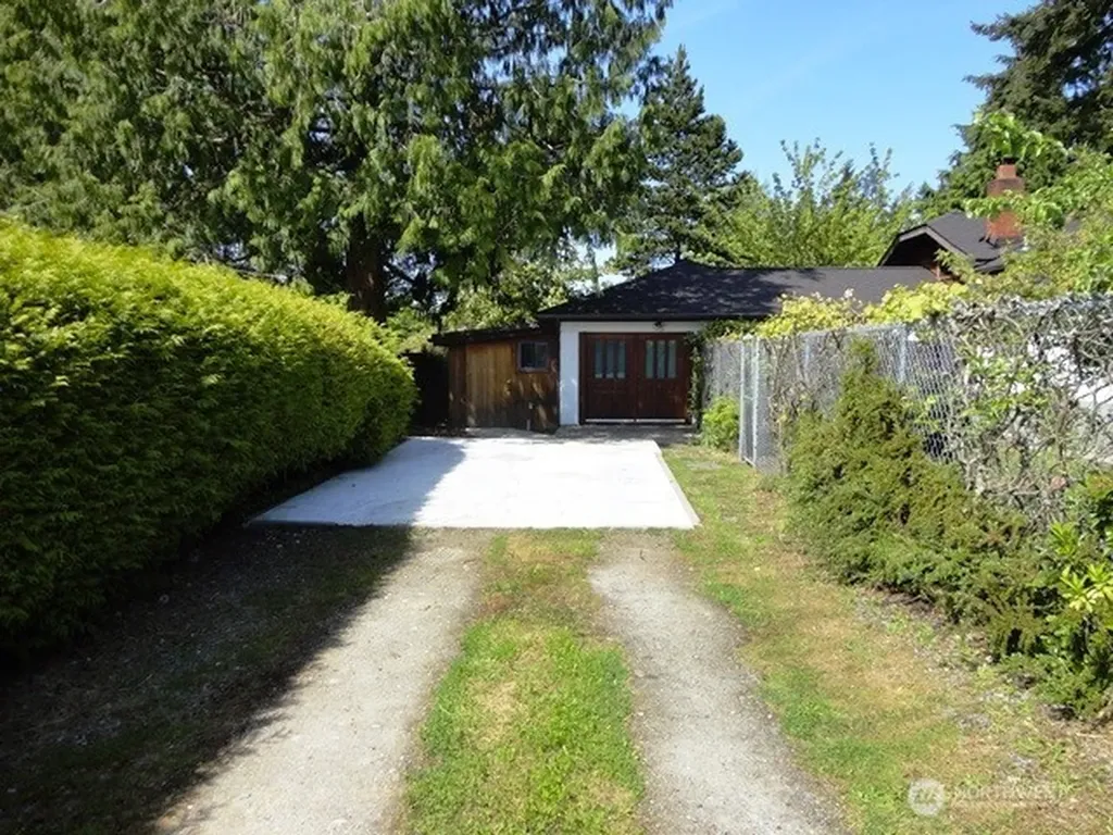 1014 NW 178th Street Shoreline WA 98177