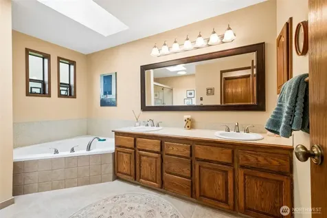 23625 SE 225th Street Maple Valley WA 98038