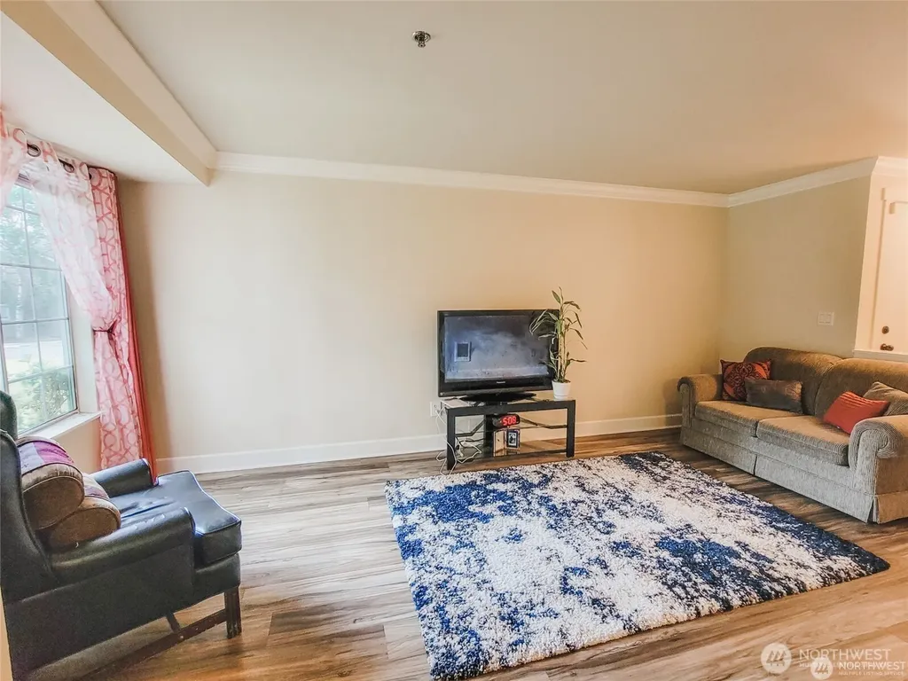 1835 S 286th Lane Federal Way WA 98003