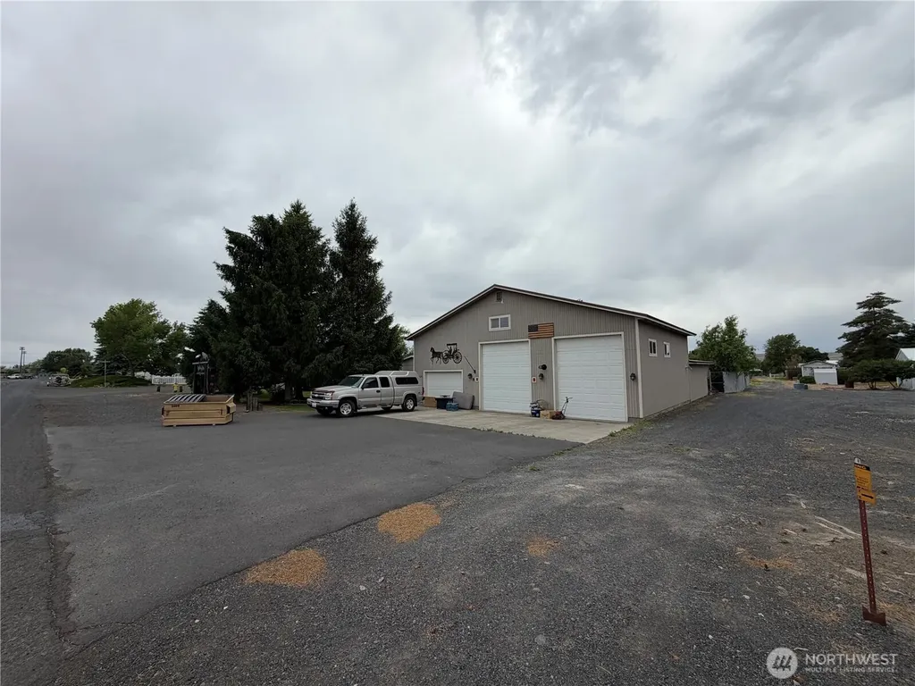 420 E Washington Street Coulee City WA 99115