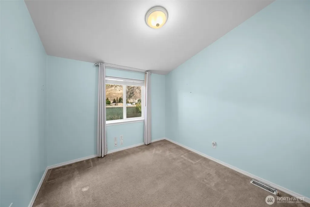 14611 Diamond Avenue Entiat WA 98822