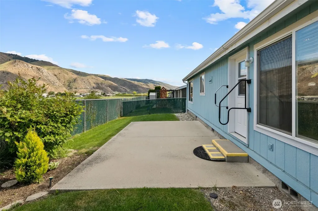 14611 Diamond Avenue Entiat WA 98822
