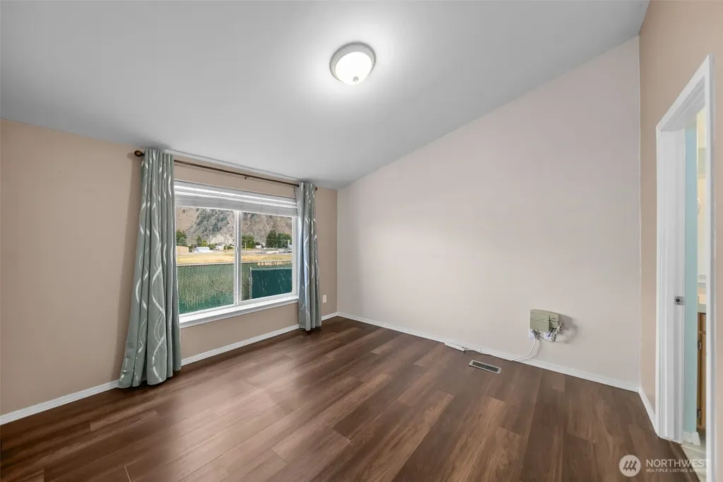 14611 Diamond Avenue Entiat WA 98822