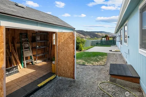 14611 Diamond Avenue Entiat WA 98822