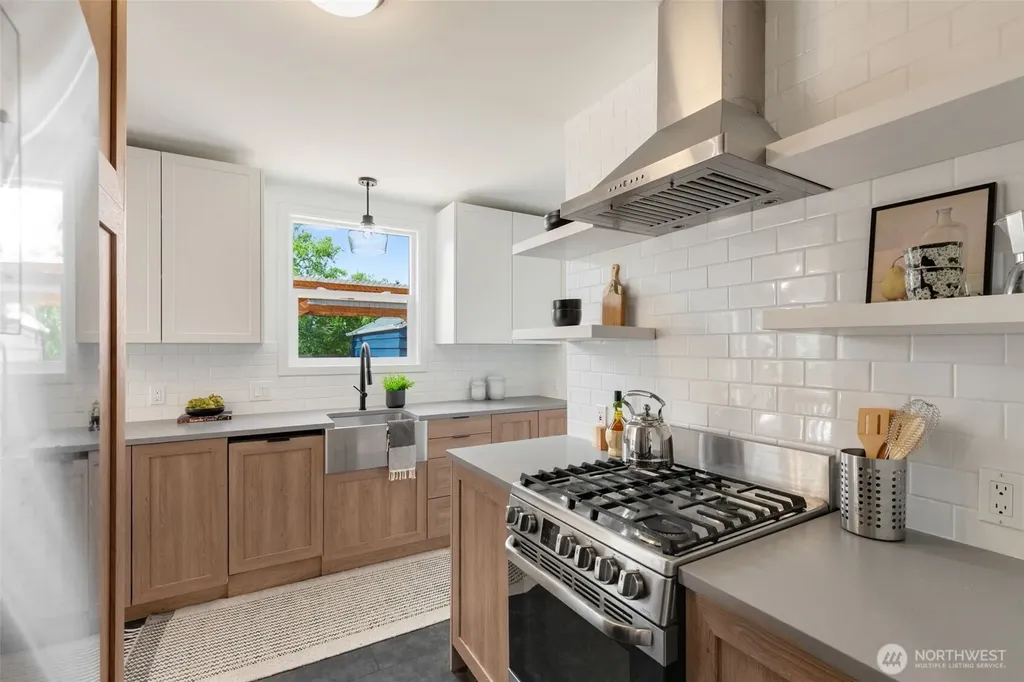 4116 SW Ida Street Seattle WA 98136