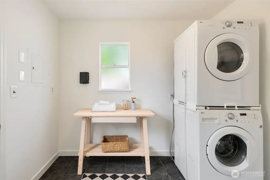 4116 SW Ida Street Seattle WA 98136