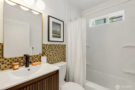 4116 SW Ida Street Seattle WA 98136