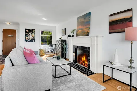 6921 39th Avenue SW Seattle WA 98136