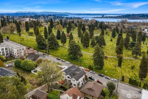 3010 NE 55th Street Seattle WA 98105