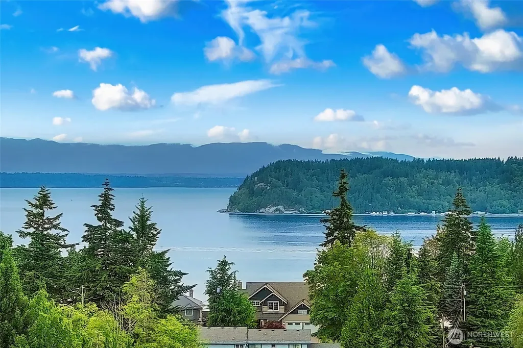 10320 Kay Way Mukilteo WA 98275