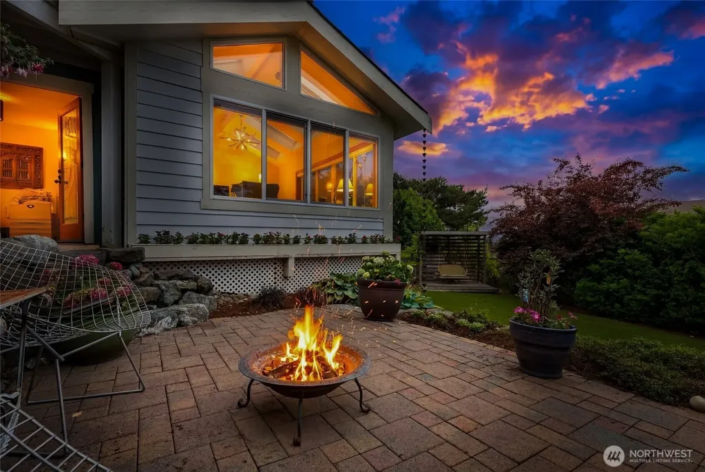 10320 Kay Way Mukilteo WA 98275