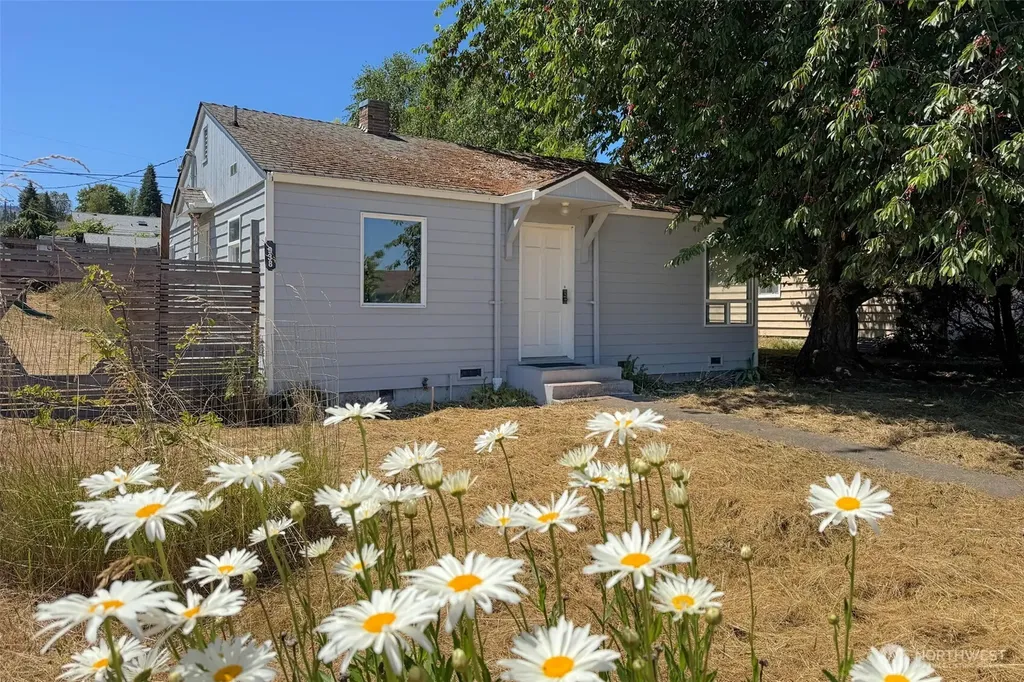 938 E 6th Street Port Angeles WA 98362