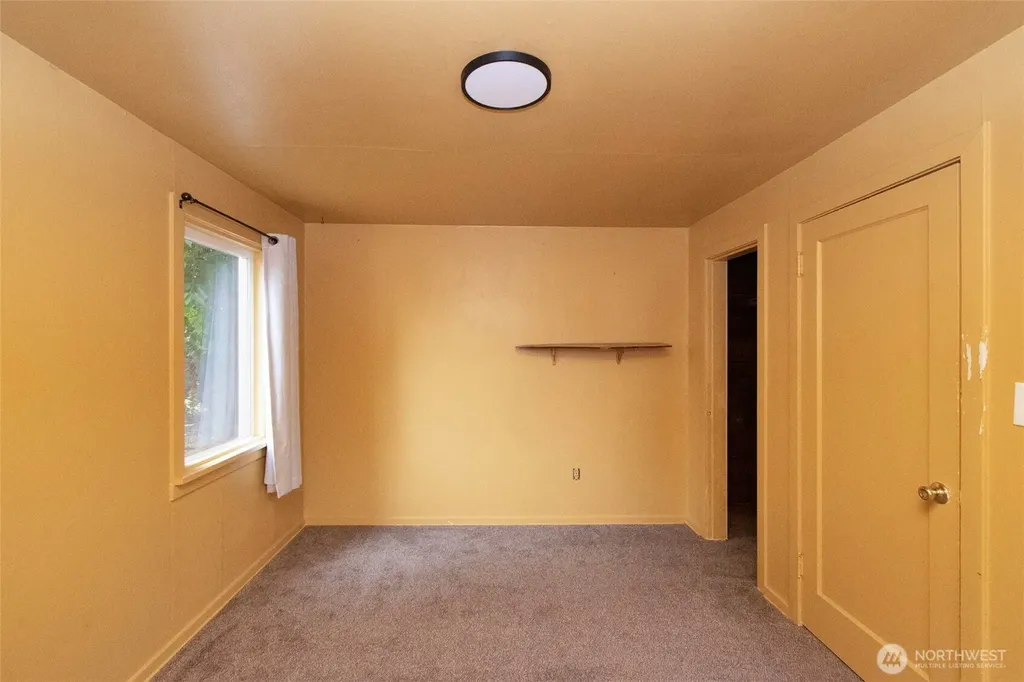 938 E 6th Street Port Angeles WA 98362
