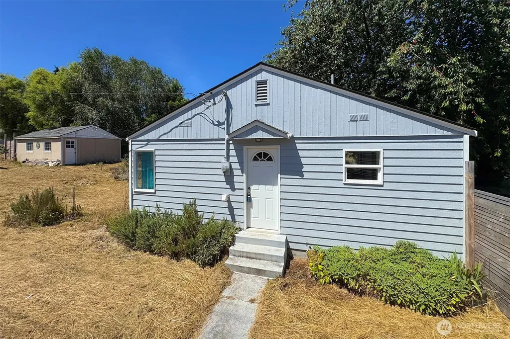 938 E 6th Street Port Angeles WA 98362