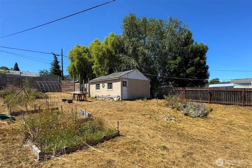 938 E 6th Street Port Angeles WA 98362