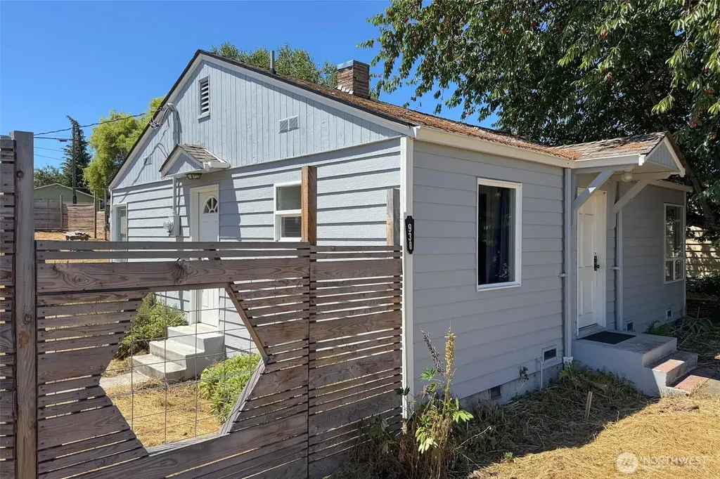 938 E 6th Street Port Angeles WA 98362