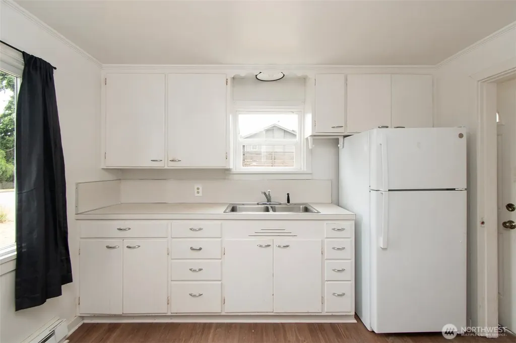 938 E 6th Street Port Angeles WA 98362