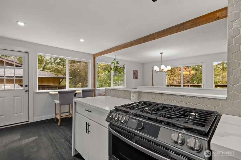 7506 66th Avenue W Lakewood WA 98499