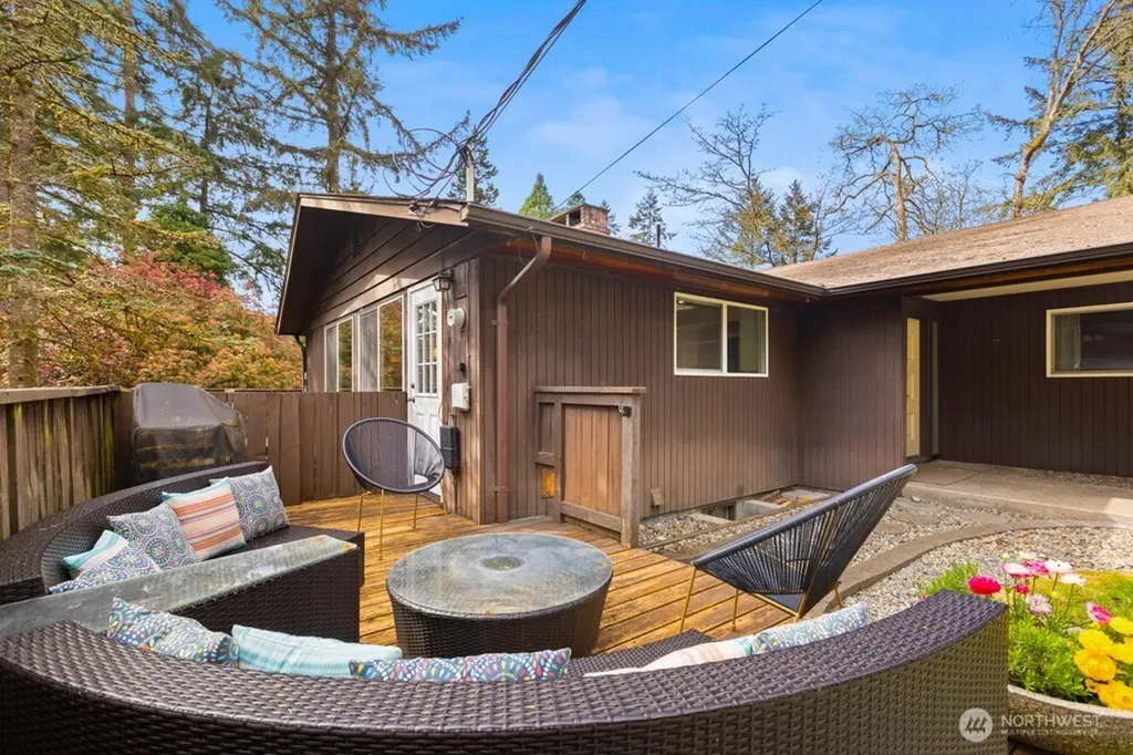 7506 66th Avenue W Lakewood WA 98499