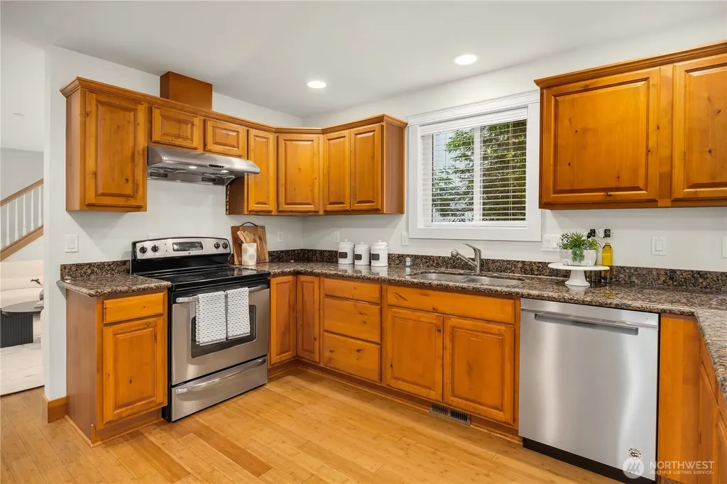 15033 70th Avenue NE Kenmore WA 98028