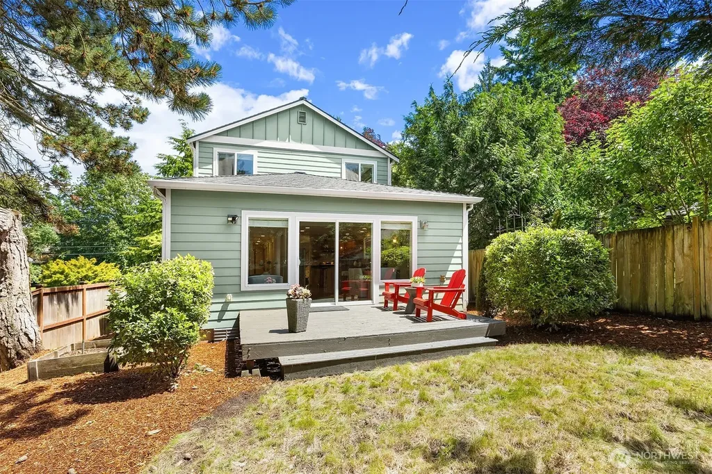 15033 70th Avenue NE Kenmore WA 98028