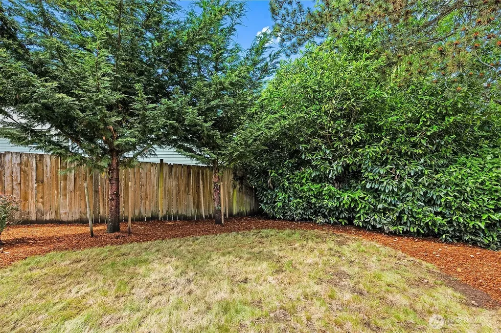15033 70th Avenue NE Kenmore WA 98028