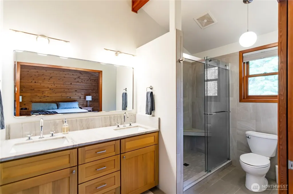 11204 Chaucer Street SE Olympia WA 98501