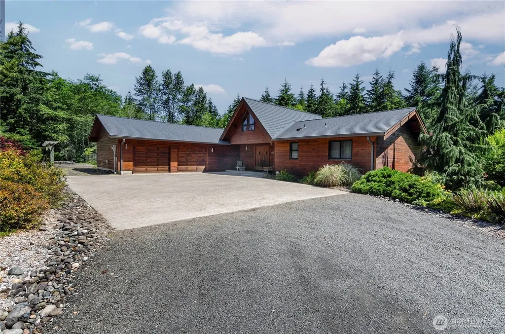 11204 Chaucer Street SE Olympia WA 98501