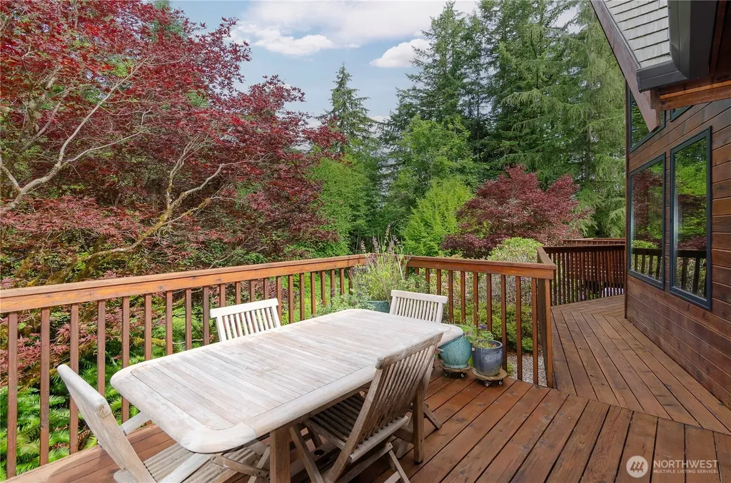 11204 Chaucer Street SE Olympia WA 98501